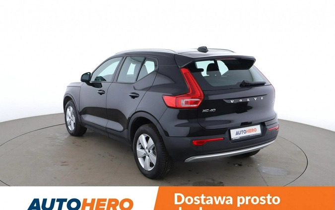 Volvo XC 40 cena 117700 przebieg: 89337, rok produkcji 2019 z Goleniów małe 379